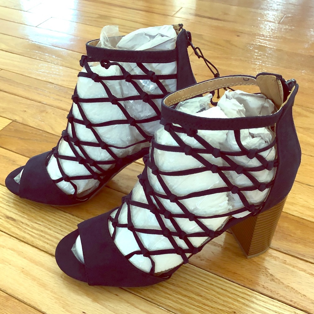 Woman’s Navy Blue suede sandals